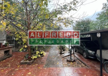 Casa de 4 ambientes en Venta - Castelar Sur